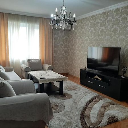 Apartment Жужуна Batumi Exterior foto
