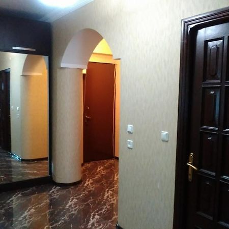 Apartment Жужуна Batumi Exterior foto