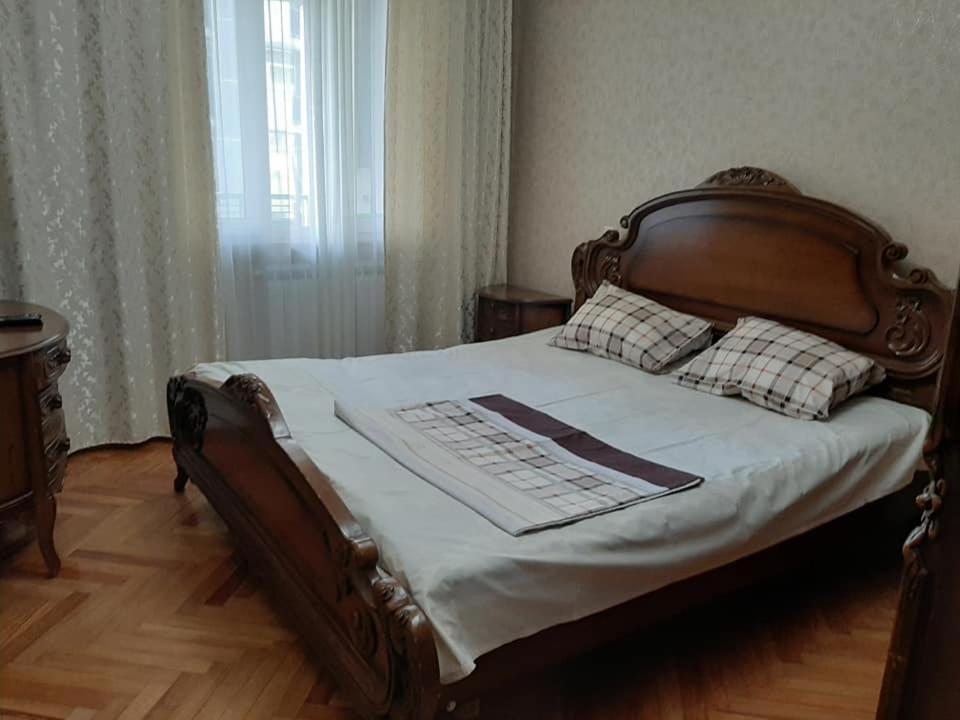 Apartment Жужуна Batumi Exterior foto