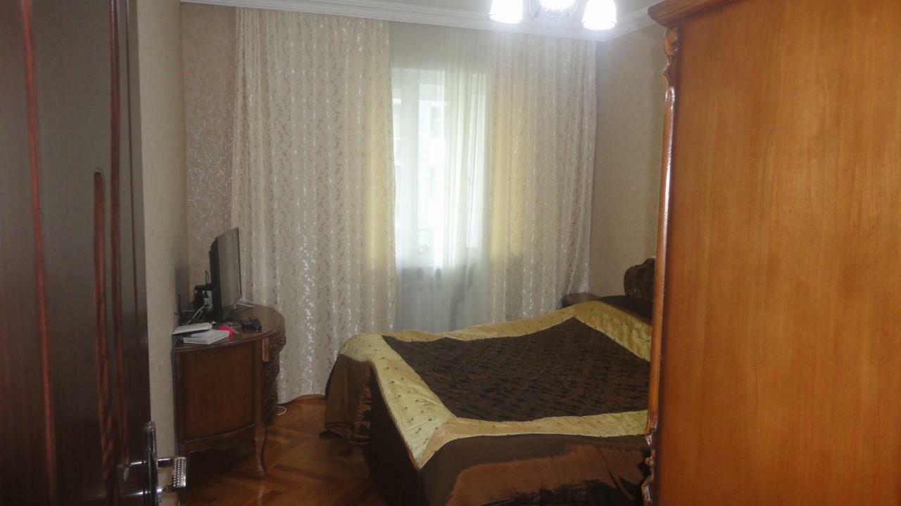 Apartment Жужуна Batumi Exterior foto