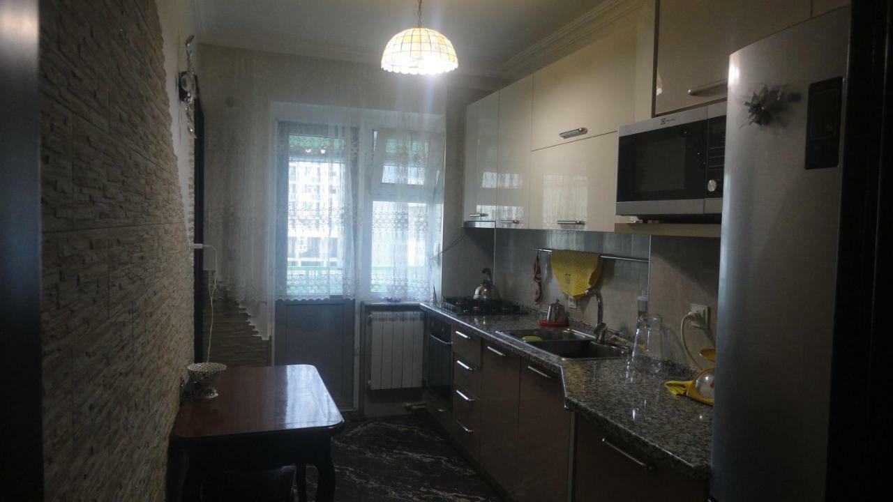 Apartment Жужуна Batumi Exterior foto